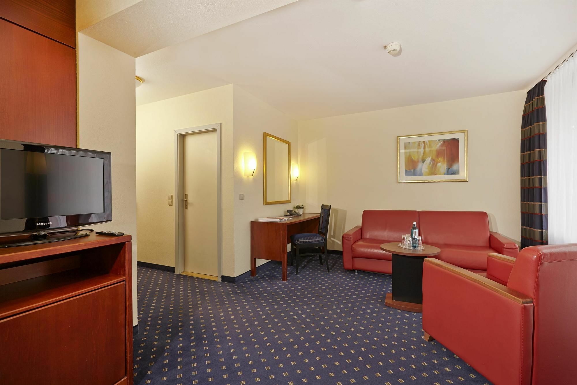 Plaza Inn גוסלר מראה חיצוני תמונה